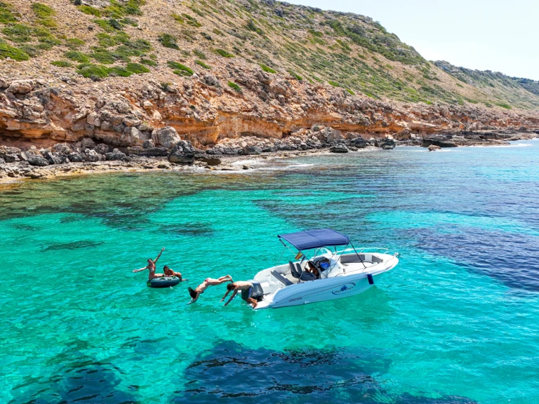 Motorboot mit oder ohne Skipper Pacific Craft mieten in Club Náutico can Pastilla
