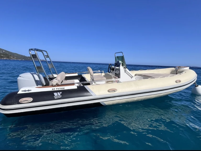 Ein Tiger 620 pro Line  mieten in Le Lavandou