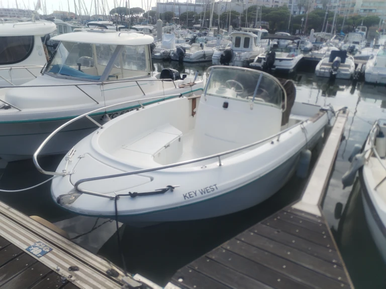 Motorboot mit oder ohne Skipper Jeanneau mieten in Carnon-Plage