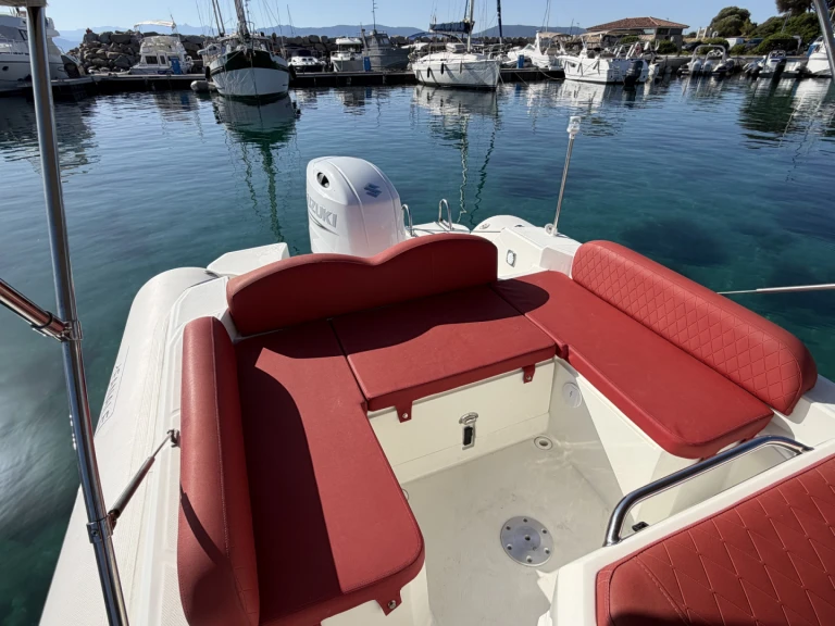 YachtCharter in Porto Pollo - Fanale marine  FANALE 700 FALCHETTU auf SamBoat