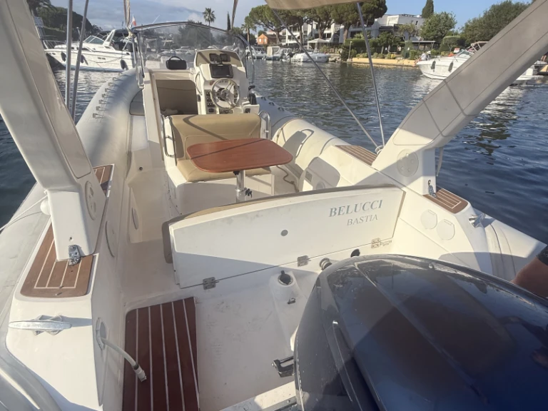 Schlauchboot mit oder ohne Skipper Capelli mieten in Mandelieu-la-Napoule