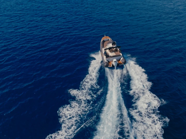 Schlauchboot mit oder ohne Skipper Barracuda mieten in Hvar