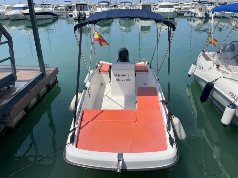 Motorboot mieten in Club Nàutic Cambrils zum besten Preis