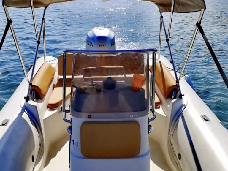 Vermietung Schlauchboot Bwa mit Führerschein
