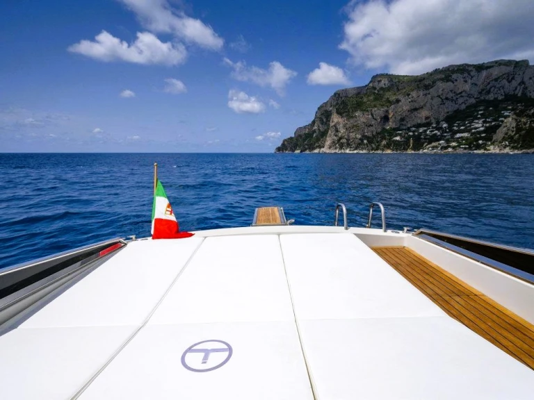 Motorboot mieten in Capri zum besten Preis