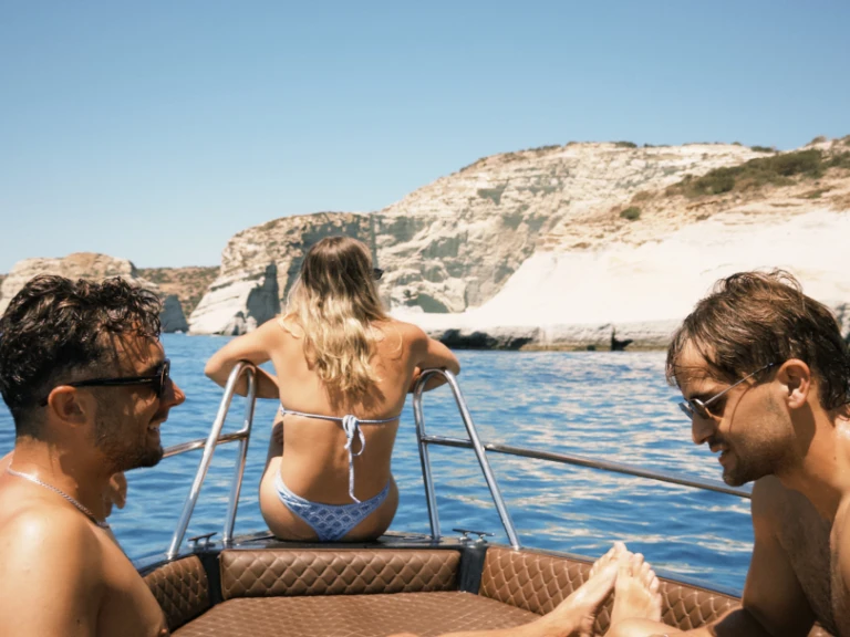 YachtCharter in Mílos - Isatek Cobra 495 auf SamBoat