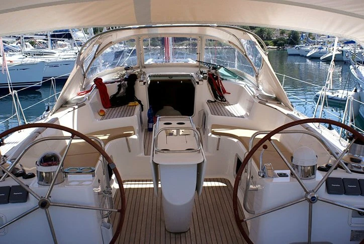 Ein Jeanneau Sun Odyssey 54 DS mieten in Ribishi