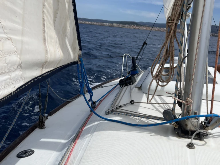 YachtCharter in Porto di Alghero - Bénéteau First 211 auf SamBoat