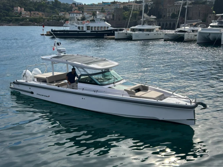 YachtCharter in Mandelieu-la-Napoule - Axopar Axopar 37 Sun-Top auf SamBoat