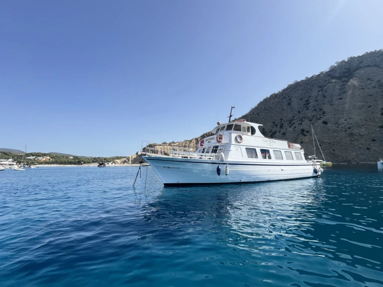 Motorboot mit oder ohne Skipper Artesanal mieten in Ibiza Town