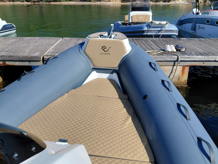 Schlauchboot mit oder ohne Skipper Levante mieten in Olbia