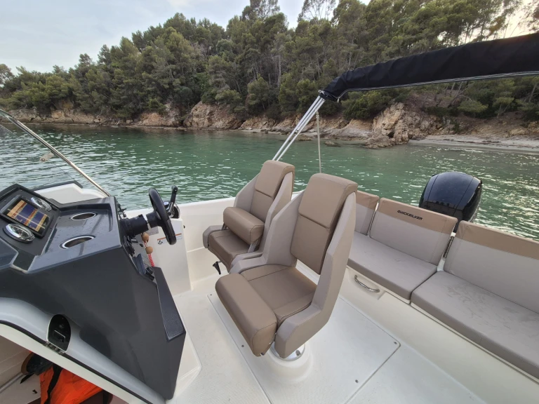 Vermietung Motorboot Quicksilver mit Führerschein