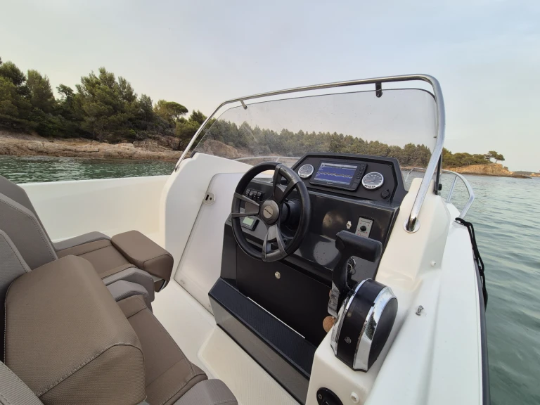 Motorboot mieten in La Londe-les-Maures zum besten Preis