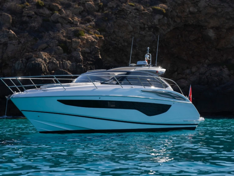 Vermietung Motorboot Princess mit Führerschein