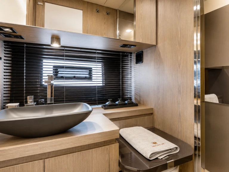 Yacht mieten in Saint-Raphaël zum besten Preis