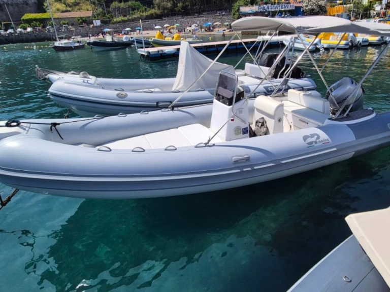 Ein op marine 19 mieten in Sorrent