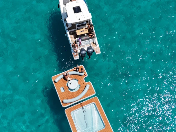 Motorboot mit oder ohne Skipper Jeanneau mieten in Mandelieu-la-Napoule
