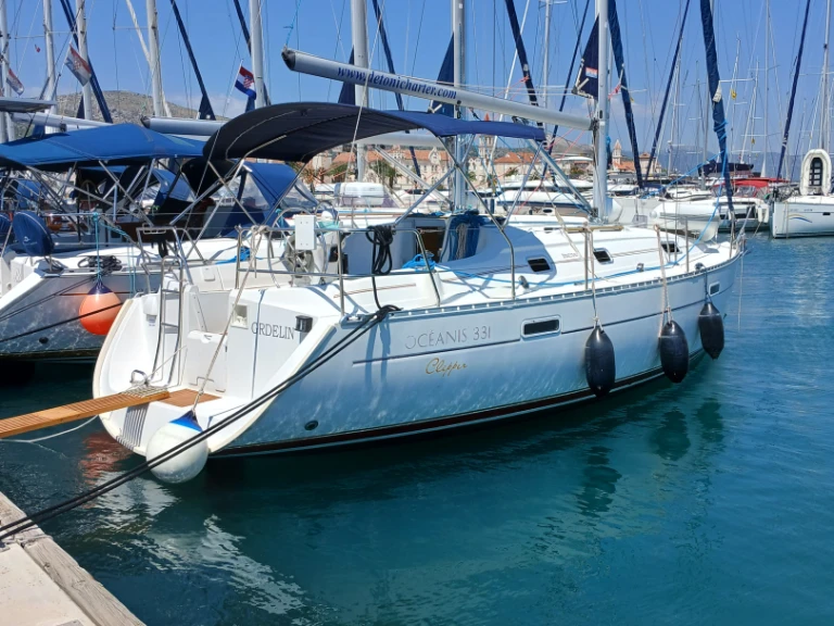 Segelboot mit oder ohne Skipper Bénéteau mieten in Trogir