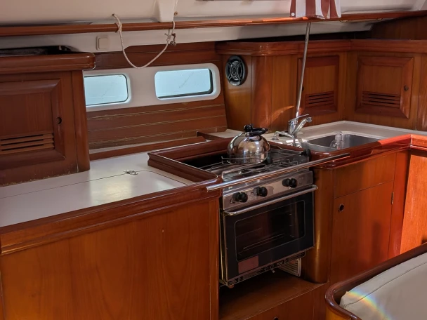 YachtCharter in Álimos - Bénéteau Oceanis 411 Clipper auf SamBoat