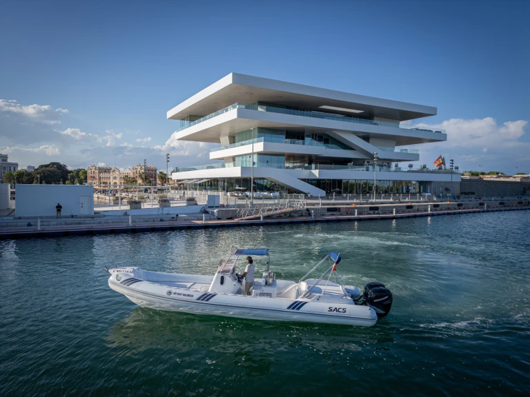 Schlauchboot mit oder ohne Skipper Sacs mieten in La Marina de Valencia