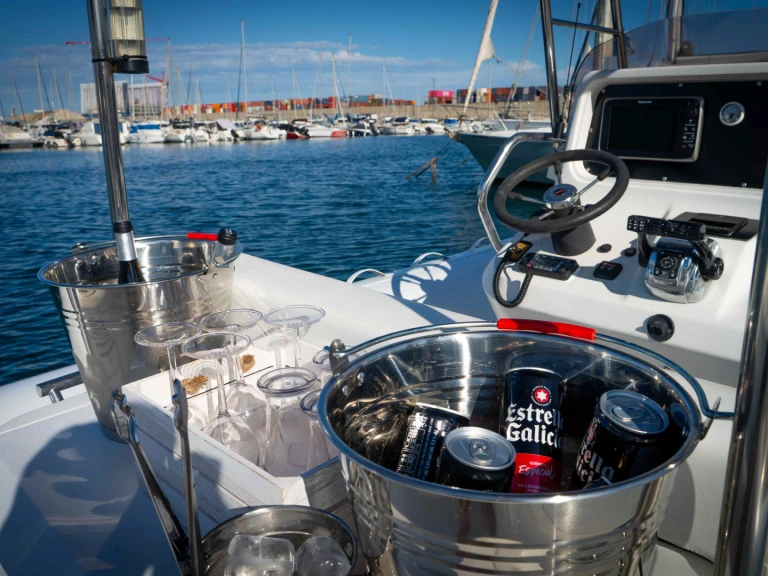 Schlauchboot mieten in La Marina de Valencia zum besten Preis