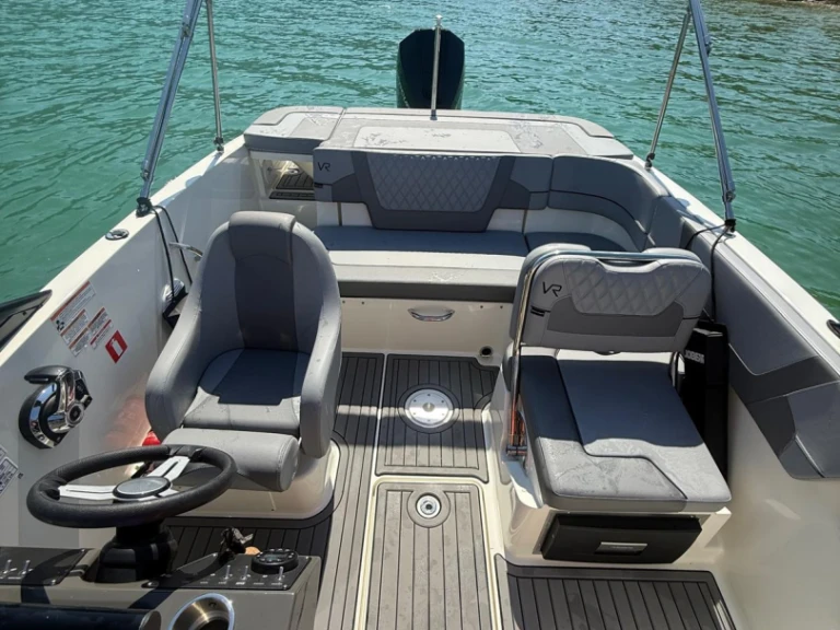 Boot mieten Brison-Saint-Innocent günstig VR5 OE