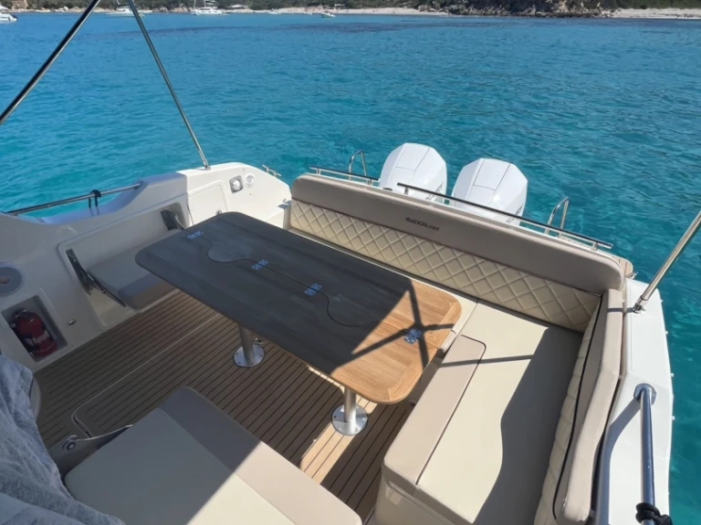 Bootsverleih Quicksilver Activ 875 Sundeck Ajaccio Samboat