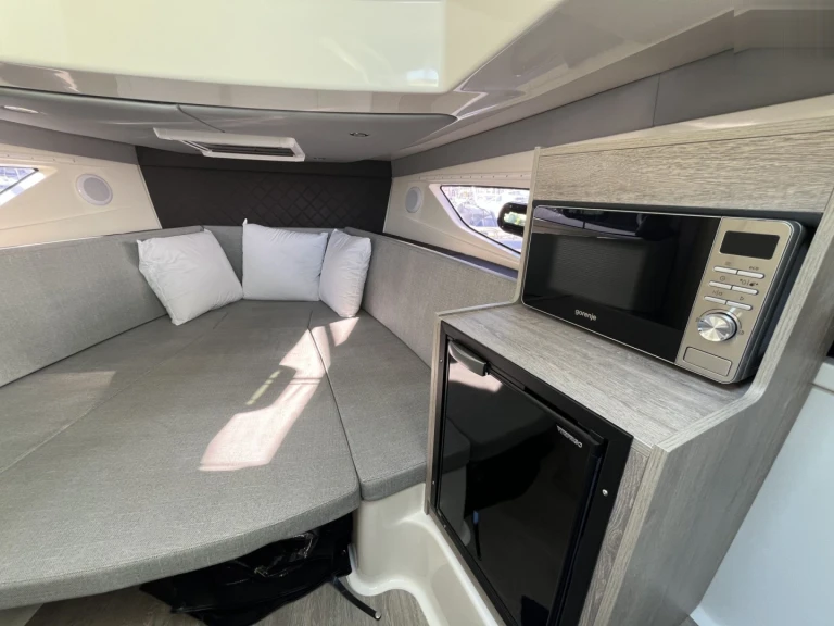 Motorboot mit oder ohne Skipper Quicksilver mieten in Ajaccio
