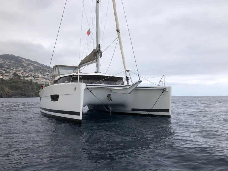 Bootsverleih Fountaine Pajot Lucia 40 Tivat Samboat