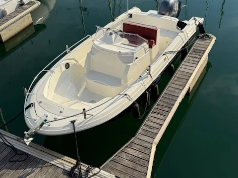 Vermietung Motorboot Pacific Craft mit Führerschein