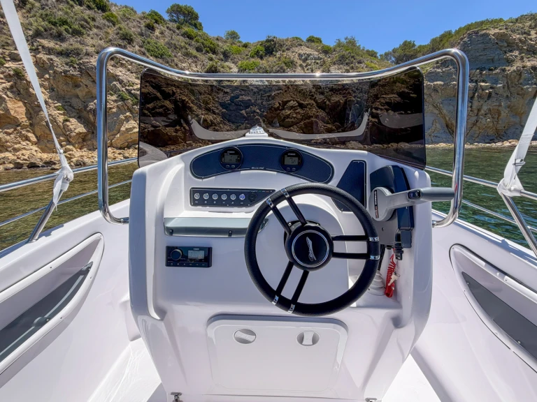 Motorboot mit oder ohne Skipper Bluline mieten in Spanien