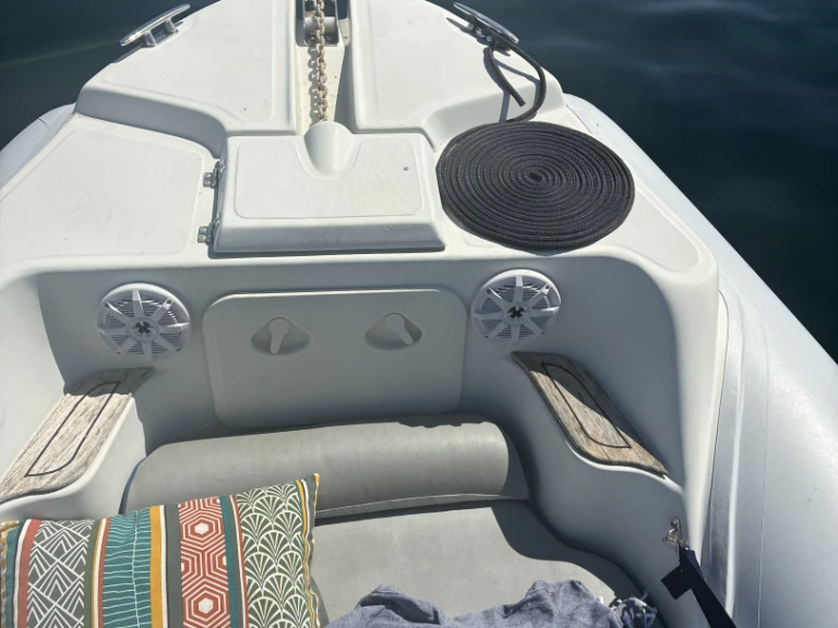 Schlauchboot mieten in Mandelieu-la-Napoule zum besten Preis