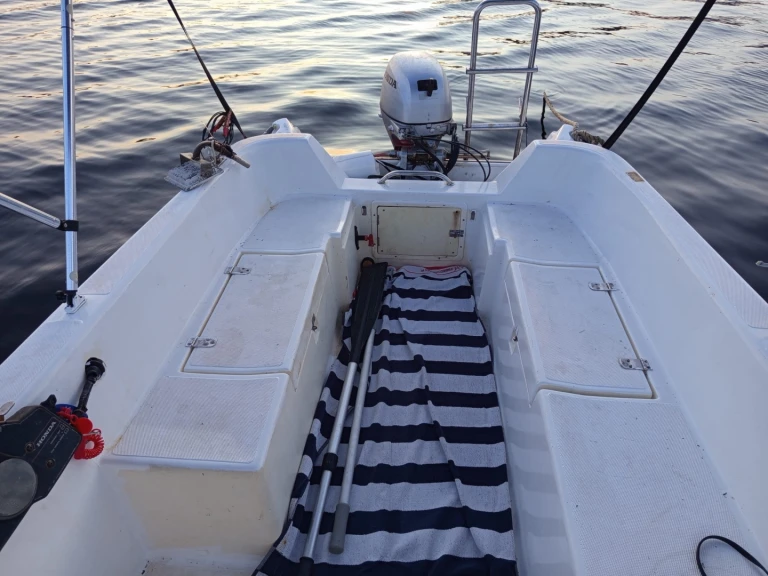 Motorboot mit oder ohne Skipper Adria mieten in Poljica