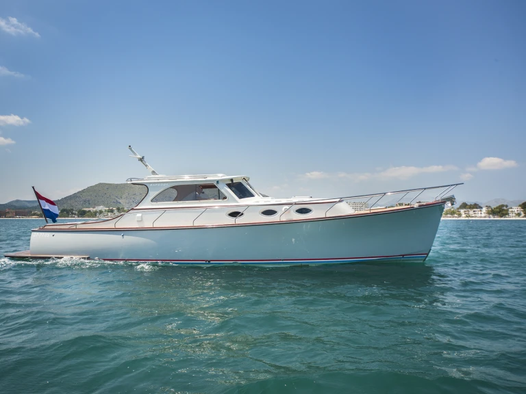 YachtCharter in Port d'Alcudia - Hinckley Talaria  auf SamBoat