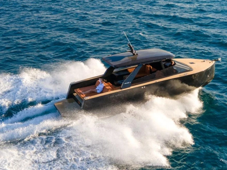 Motorboot mit oder ohne Skipper Colnago mieten in Split