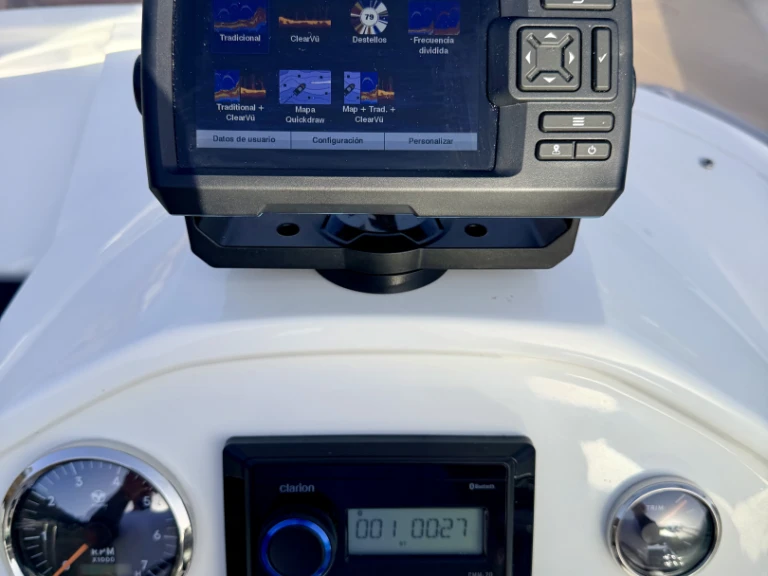 Motorboot mieten in Sant Antoni de Portmany zum besten Preis