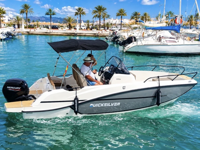 Quicksilver Activ 605 Open mieten Benalmádena