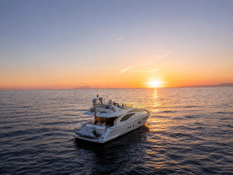 Yacht mit oder ohne Skipper Ferretti mieten in Castellammare di Stabia