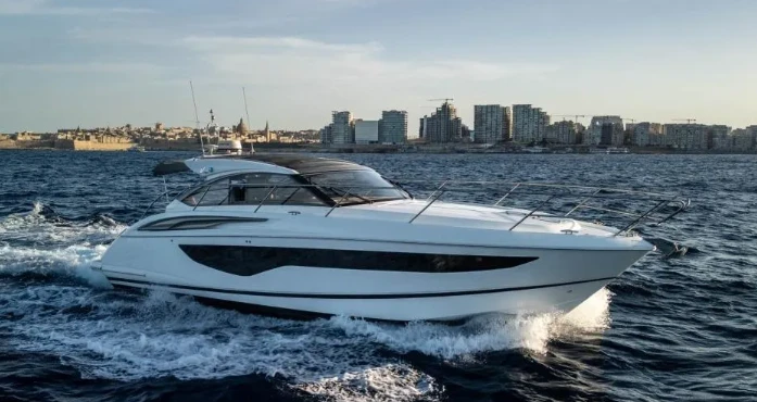 Boot mieten Port de Sitges Aiguadolç günstig Princess V40