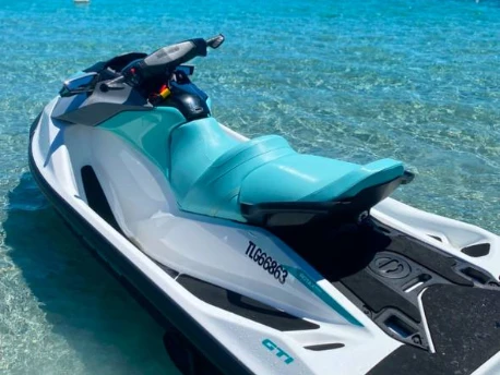 YachtCharter in Bormes-les-Mimosas - Sea-Doo GTI 130 auf SamBoat