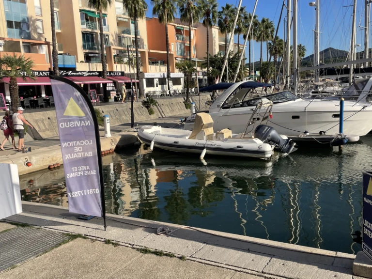 Ein Capelli Tempest 700 mieten in Argelès-sur-Mer