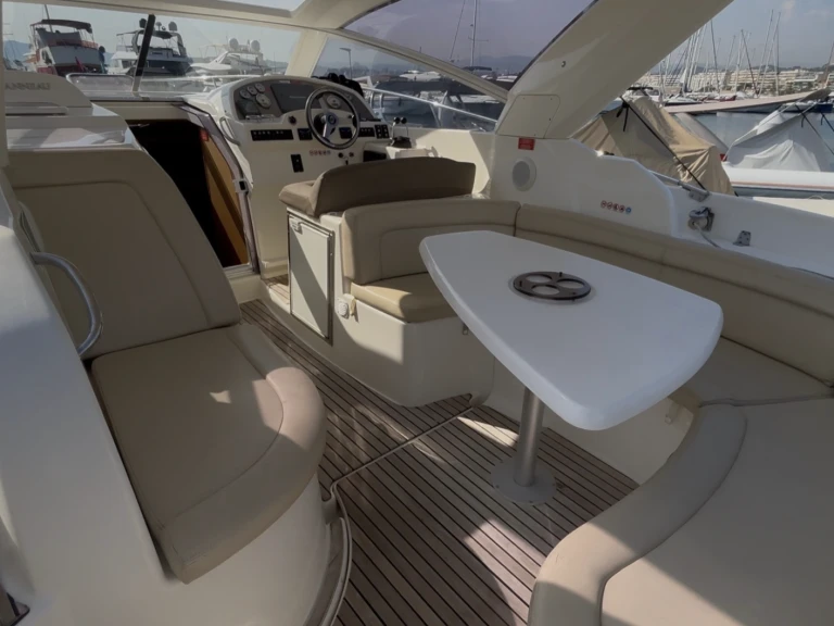 Yacht mieten in Cannes zum besten Preis