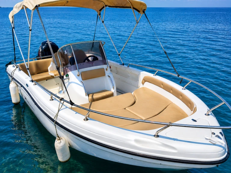 Motorboot mit oder ohne Skipper Ranieri mieten in Carnon-Plage