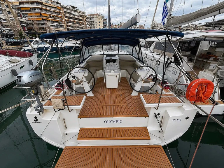 Ein Bénéteau Oceanis 46.1/5 mieten in Piräus