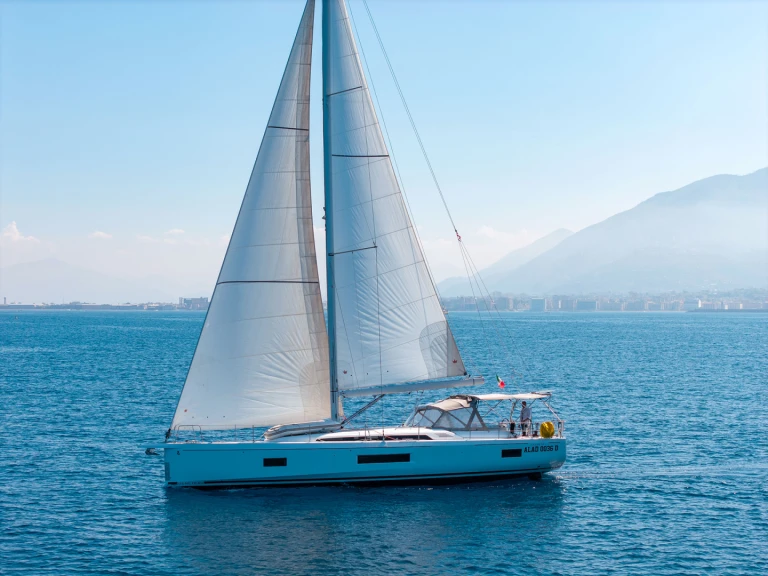 Segelboot mit oder ohne Skipper Bénéteau mieten in Castellammare di Stabia