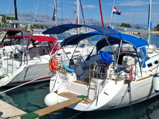 Ein Dufour Dufour 455 Grand Large mieten in Split