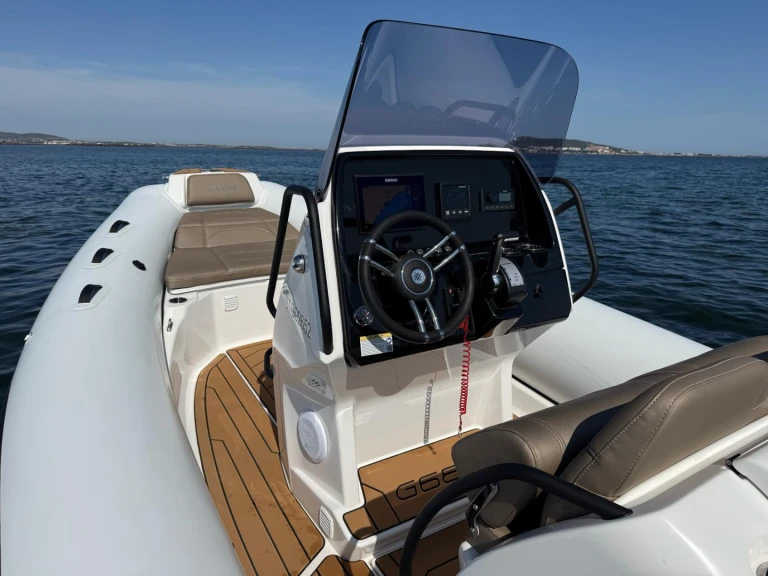 Vermietung Schlauchboot Grand Boats mit Führerschein