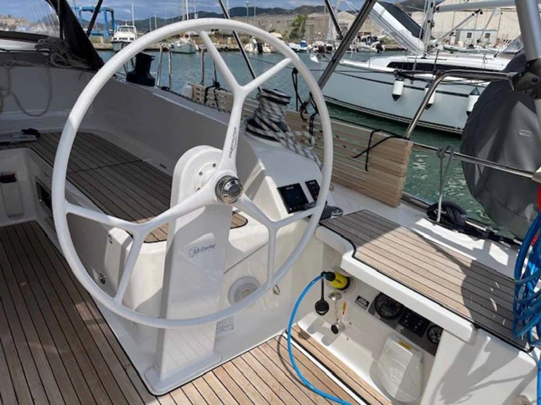 YachtCharter in Gouviá - Bavaria Cruiser 46 auf SamBoat