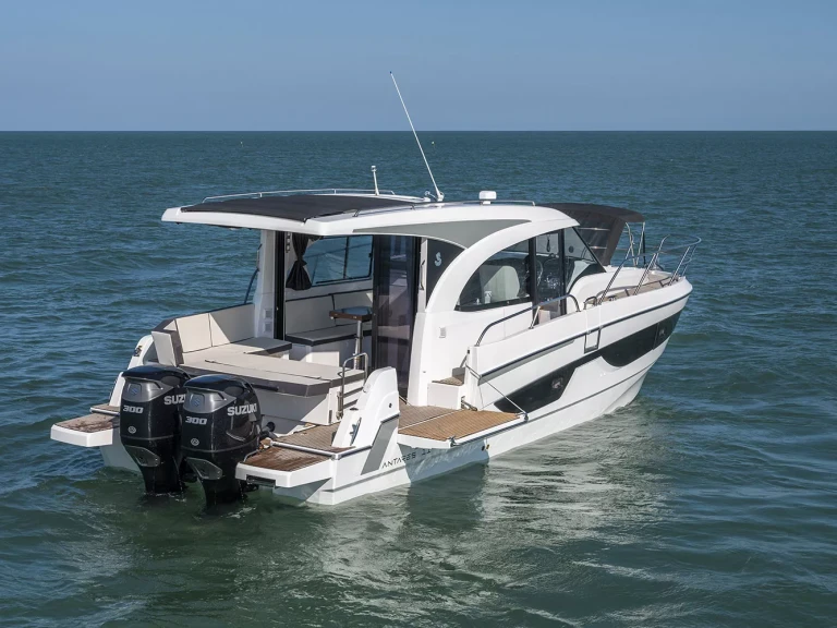 YachtCharter in Mahé - Bénéteau Antares 11 auf SamBoat