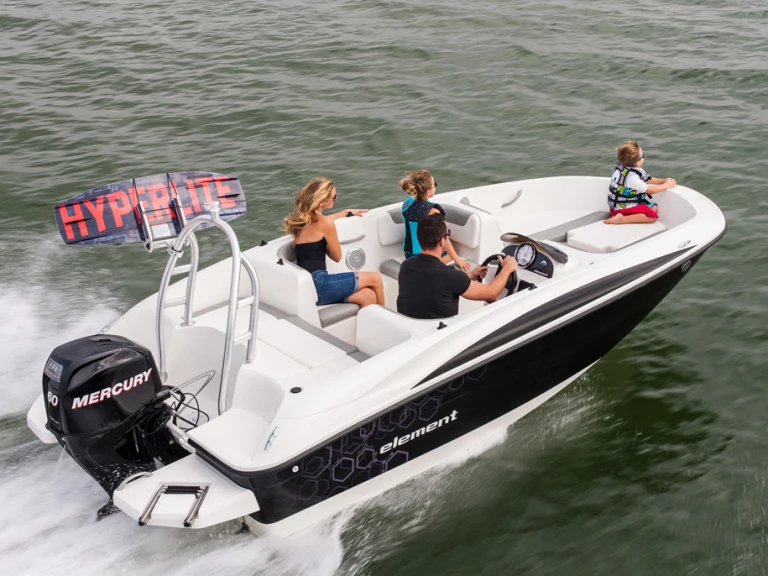 Bootsverleih Bayliner Bayliner 160 Club Nautico S'Estanyol Samboat